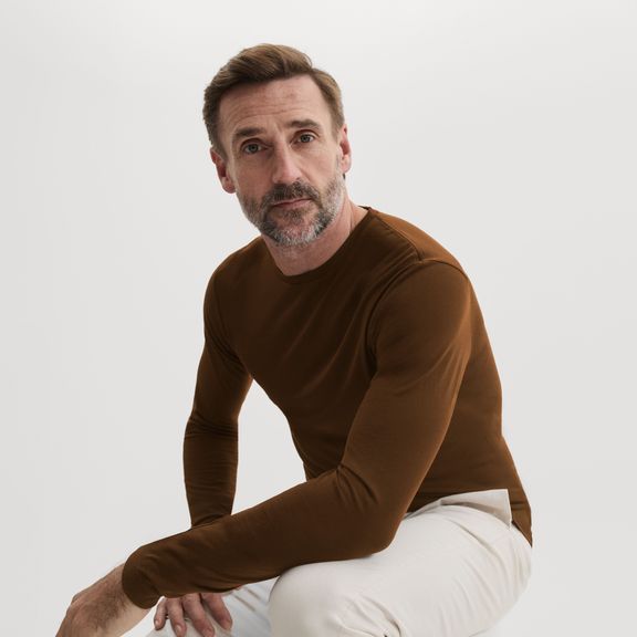 Dark camel long sleeve Merino wool T-shirt | Tailor Store®
